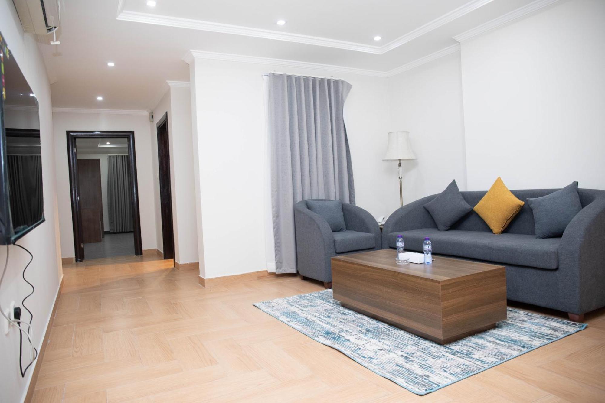 Golden Suites Jubail Ngoại thất bức ảnh